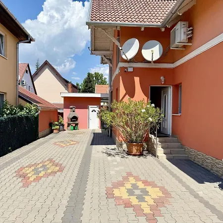 公寓 Lelle Udvar 5 Ac Free Parking *
