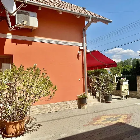 Lelle Udvar 5 Ac Free Parking 公寓